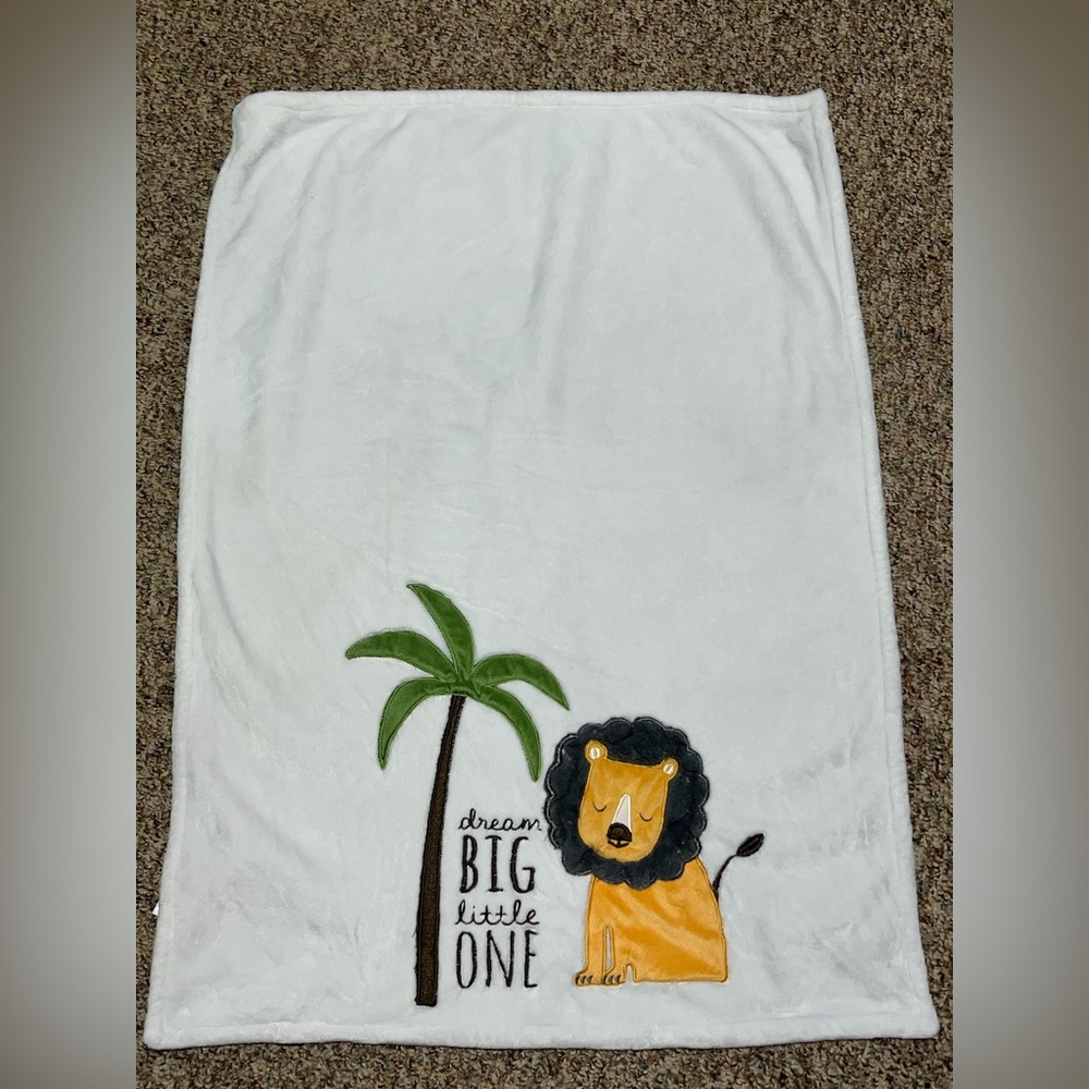 Boy, girl, toddler Levtex Baby White Blanket with Lion‎ and Palm Tree